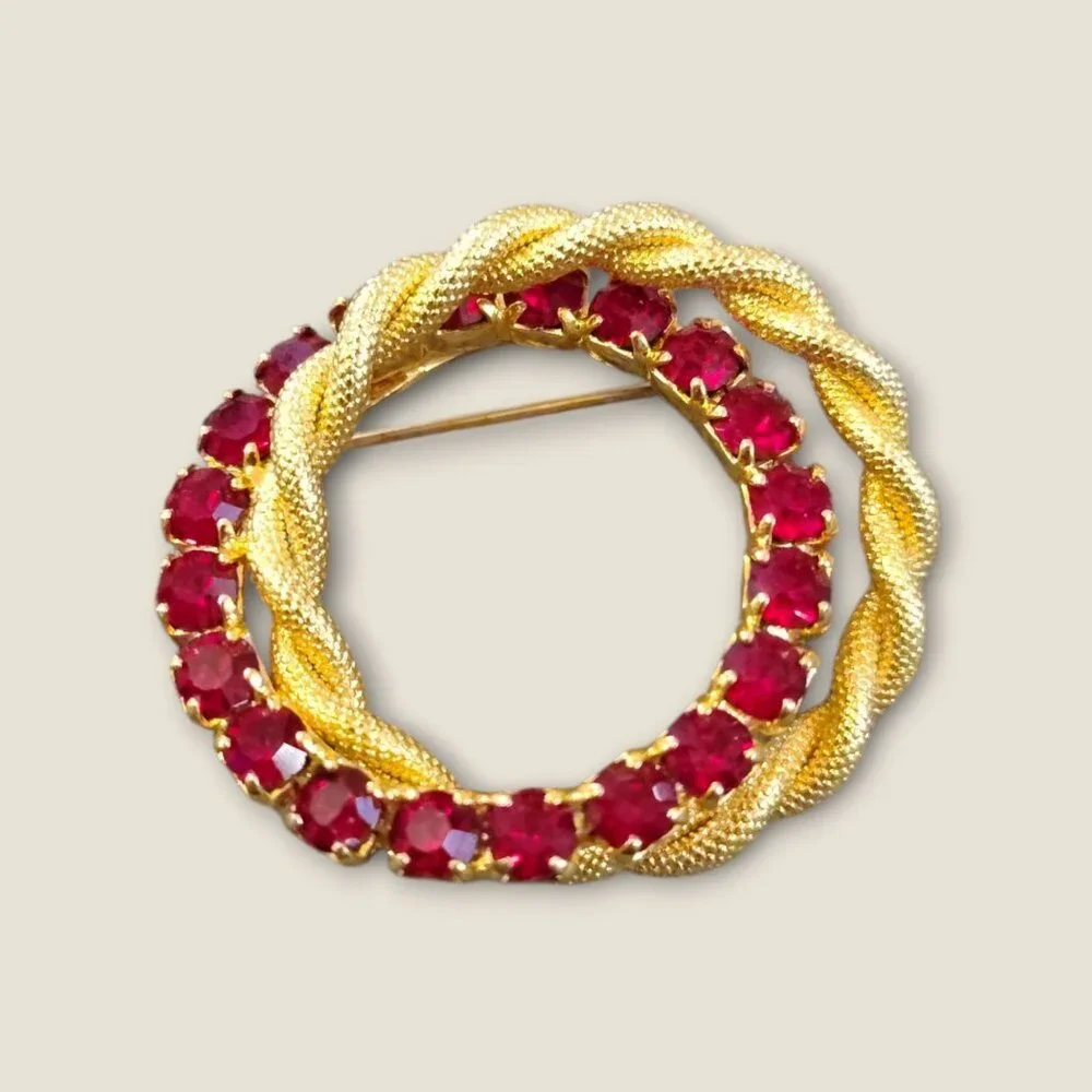 Vintage Gold-Tone Circle Brooch With Red Rhinestones & Textured Twist Design